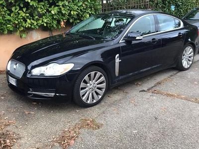 Usata Jaguar XF 200 CV (147 kW) 2010 Nero Berlina
