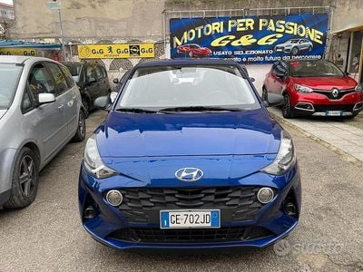 Usata Hyundai i10 Advanced 66 CV (48 kW) 2021 Blu Utilitaria