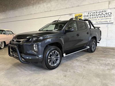 Usata Mitsubishi L200 150 CV (110 kW) 2021 Grigio Pick-up