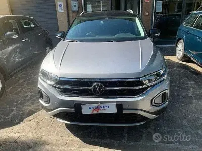 Usata VW T-Roc Style 110 CV (80 kW) 2023 Grigio SUV