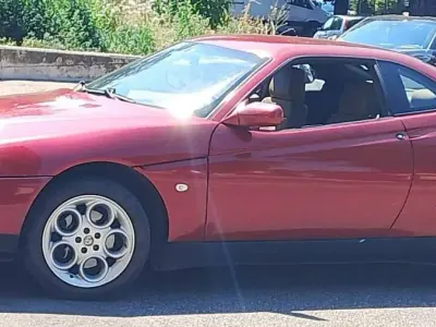 Usata Alfa Romeo GTV Lusso 150 CV (110 kW) 1995 Rosso Coupé