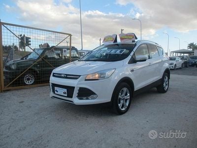 Usata Ford Kuga 140 CV (102 kW) 2013 Bianco SUV
