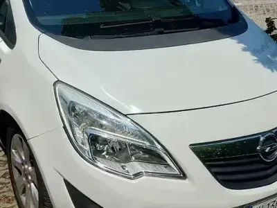 Usata Opel Meriva 95 CV (69 kW) 2011 Bianco Monovolume