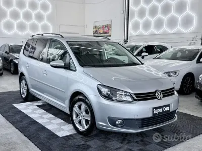 Usata VW Touran Comfortline 105 CV (77 kW) 2012 Grigio Monovolume
