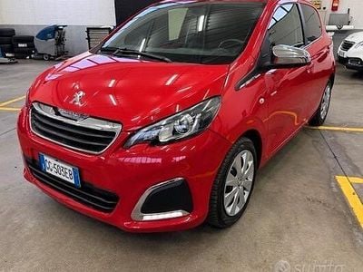 Usata Peugeot 108 Style 72 CV (52 kW) 2021 Rosso Utilitaria