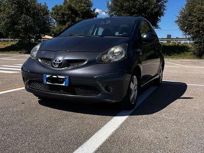Usata 2006 Toyota Aygo Utilitaria | 2000 € (Buon prezzo)