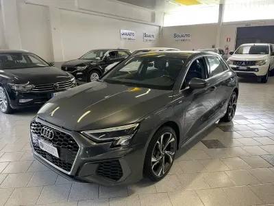 Usata Audi A3 S-Line 150 CV (110 kW) 2024 Grigio Berlina