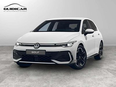 Ny VW Golf VIII R-line Plus 116 HK (85 kW) 2026 Vit Sedan