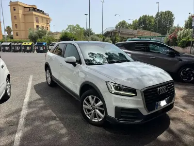 Usata Audi Q2 Business 116 CV (85 kW) 2018 Bianco SUV