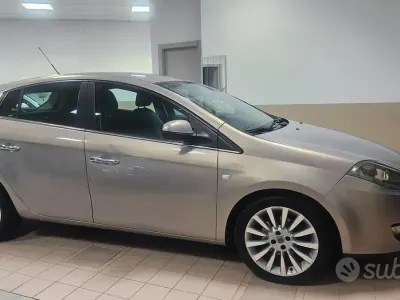 Usata Fiat Bravo Emotion 120 CV (88 kW) 2010 Marrone Utilitaria