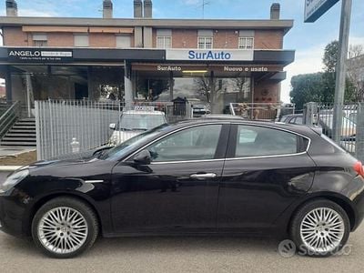Usata Alfa Romeo Giulietta Distinctive 105 CV (77 kW) 2014 Nero Utilitaria