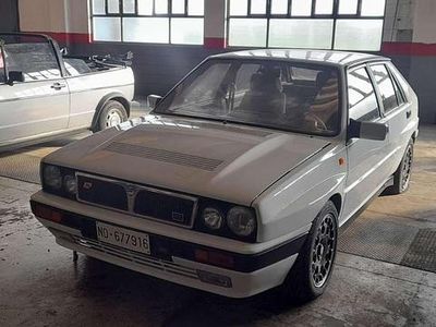 Usata Lancia Delta 196 CV (144 kW) 1991 Utilitaria