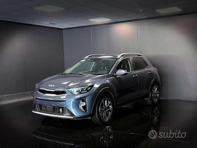 Usata Kia Stonic Style 101 CV (74 kW) 2023 Blu SUV