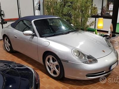 Usata Porsche 911 Carrera Cabriolet 300 CV (220 kW) 1998 Grigio Cabrio