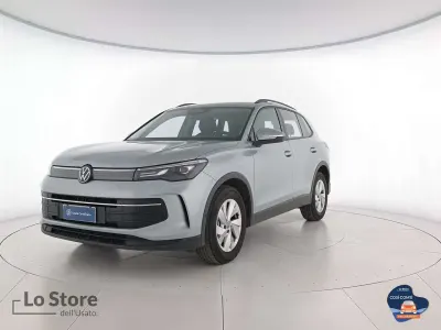 Usata VW Tiguan R-line Plus 150 CV (110 kW) 2025 Argento SUV