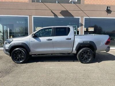 Argento Nuova 2025 Toyota HiLux Pick-up | 45.400 € (Buon prezzo)