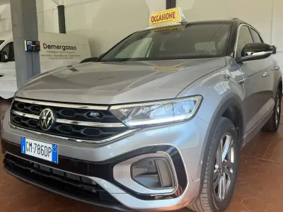 Usata VW T-Roc R-line Plus 150 CV (110 kW) 2023 Pyrit silver SUV