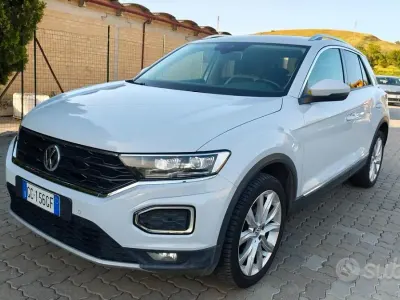 Usata VW T-Roc Advance 150 CV (110 kW) 2020 Grigio SUV