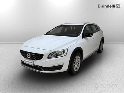 Usata Volvo V60 CC Business Edition 150 CV (110 kW) 2018 Bianco Station wagon