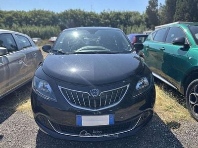 Usata Lancia Ypsilon S 70 CV (51 kW) 2024 Nero Utilitaria