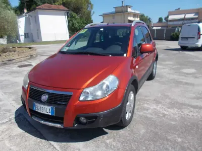 Usata Fiat Sedici 120 CV (88 kW) 2010 Arancione SUV