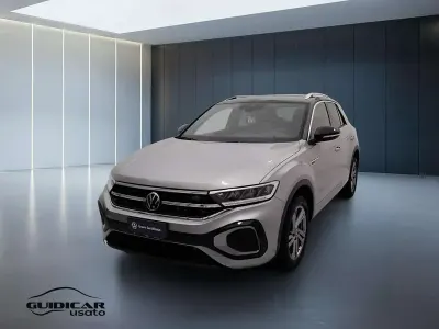 Usata VW T-Roc R-line 150 CV (110 kW) 2023 Grigio SUV