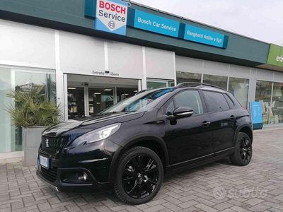 Usata Peugeot 2008 GT-line 100 CV (73 kW) 2016 Nero SUV