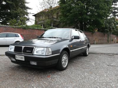 usata Lancia Thema 2.400 td