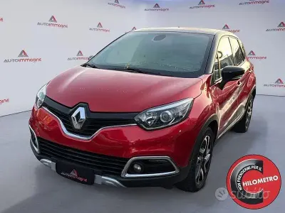 Usata Renault Captur Iconic 90 CV (66 kW) 2016 Rosso SUV