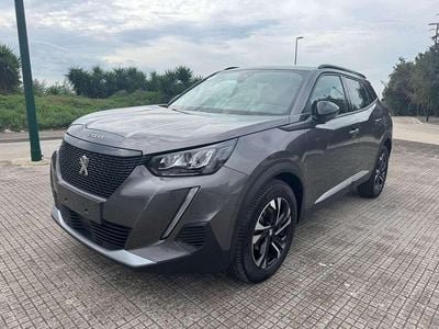 Grigio Usata 2022 Peugeot 2008 Allure SUV | 15.900 € (Buon prezzo)