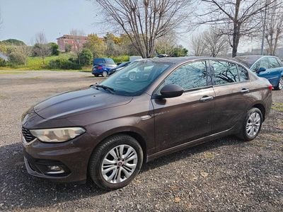 Usata Fiat Tipo Easy 95 CV (69 kW) 2016 Marrone Berlina