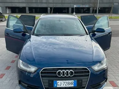 Usata Audi A4 S-Line 136 CV (100 kW) 2013 Blu Station wagon