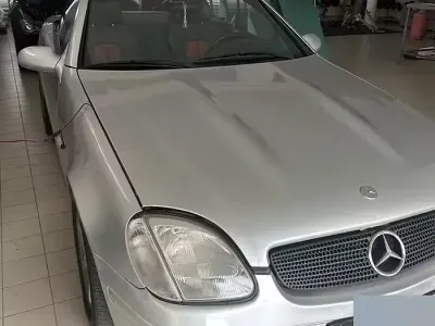 Usata Mercedes SLK200 192 CV (141 kW) 1996 Grigio Cabrio
