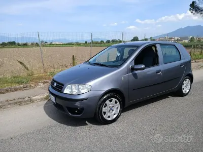 Usata Fiat Punto Dynamic 60 CV (44 kW) 2005 Blu Utilitaria