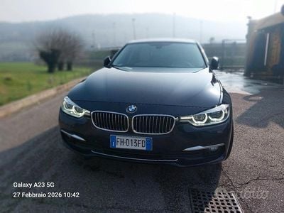 Usata BMW 320 Luxury Line 190 CV (139 kW) 2017 Blu Station wagon