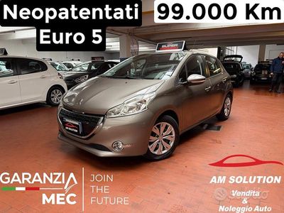 Usata Peugeot 208 82 CV (60 kW) 2012 Grigio Utilitaria