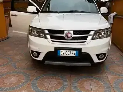 Usata Fiat Freemont 170 CV (125 kW) 2014 Bianco SUV