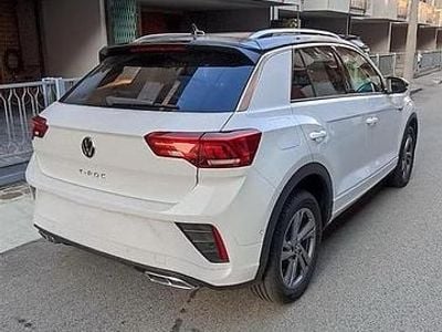Usata VW T-Roc R-line 150 CV (110 kW) 2024 Bianco SUV
