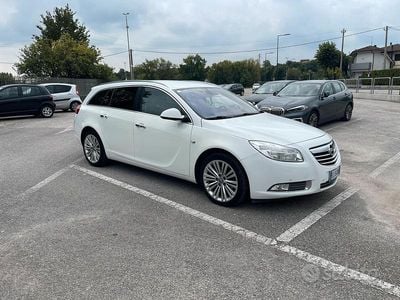 Usata Opel Insignia 194 CV (142 kW) 2012 Bianco Station wagon
