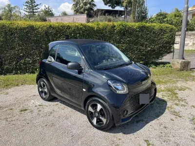 Usata Smart ForTwo Electric Drive 41 kW (56 CV) 2020 Nero Berlina