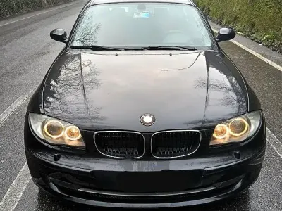 Usata BMW 118 143 CV (105 kW) 2008 Nero Utilitaria