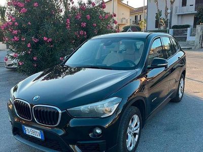 Usata BMW X1 116 CV (85 kW) 2016 Marrone SUV