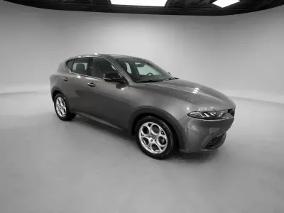 Usata Alfa Romeo Tonale Sprint 131 CV (96 kW) 2023 Grigio metallizzato SUV