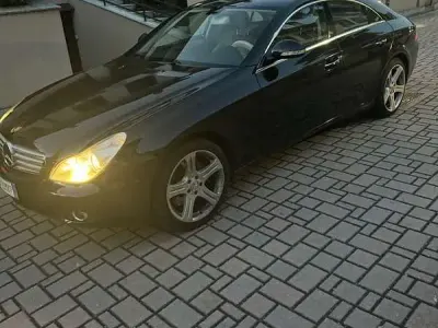 Usata Mercedes CLS350 272 CV (200 kW) 2005 Coupé