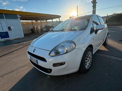 Usata Fiat Punto 85 CV (62 kW) 2015 Bianco Berlina