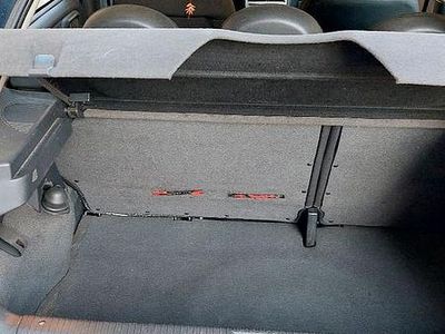 Usata Opel Corsa 69 CV (50 kW) 2004 Verde Utilitaria