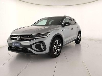 Usata VW T-Roc R-line 150 CV (110 kW) 2024 Pyrit silver metallizzato nero SUV