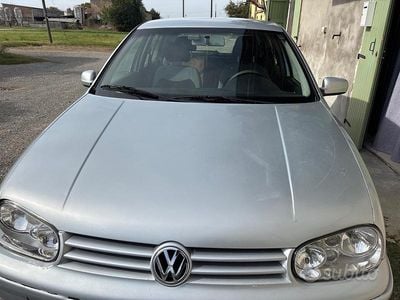 Usata VW Golf IV 150 CV (110 kW) 2002 Grigio Berlina