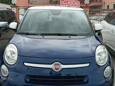 Używany Fiat 500L Lounge 105 KM (77 kW) 2016 Purpurowy Minivan