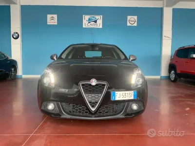 Gebraucht Alfa Romeo Giulietta Super 120 PS (88 kW) 2017 Schwarz Kleinwagen